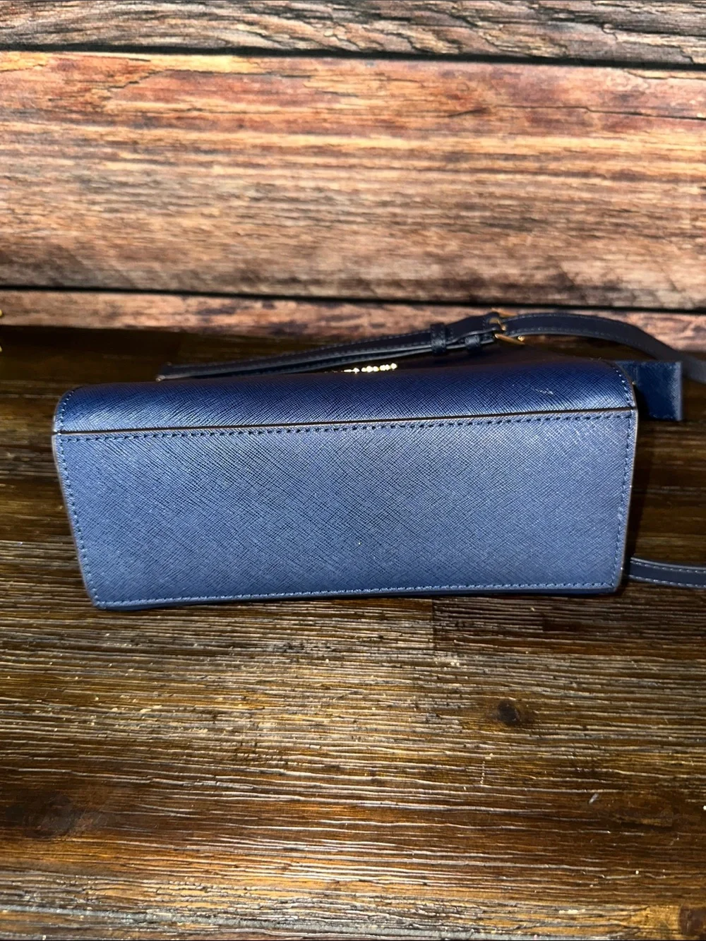 Michael Kors Selma Medium Messenger Navy Saffiano Crossbody with Gold Hardware